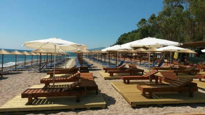 Burano Beach-bar Nea Thesi